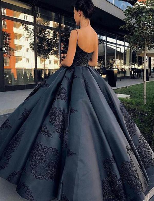 Zapaka Women Black Formal Dress Spaghetti Straps Open Back Party Dress With  Feathers – ZAPAKA AU
